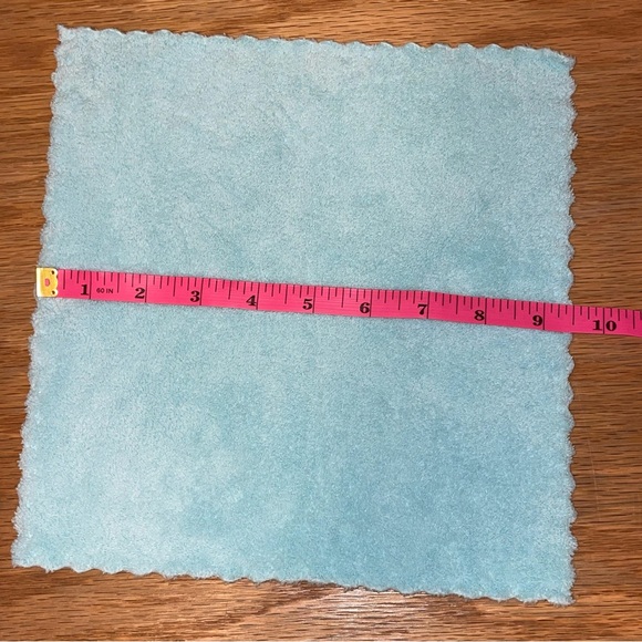 Soft Multi-Color Towel Set - Picture 2 of 4